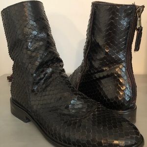 Sharp Italian leather ankle boots, euro 37, US 7